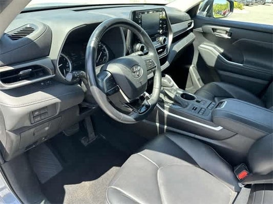2021 Toyota Highlander XLE in Virginia Beach, VA - Priority Auto Group