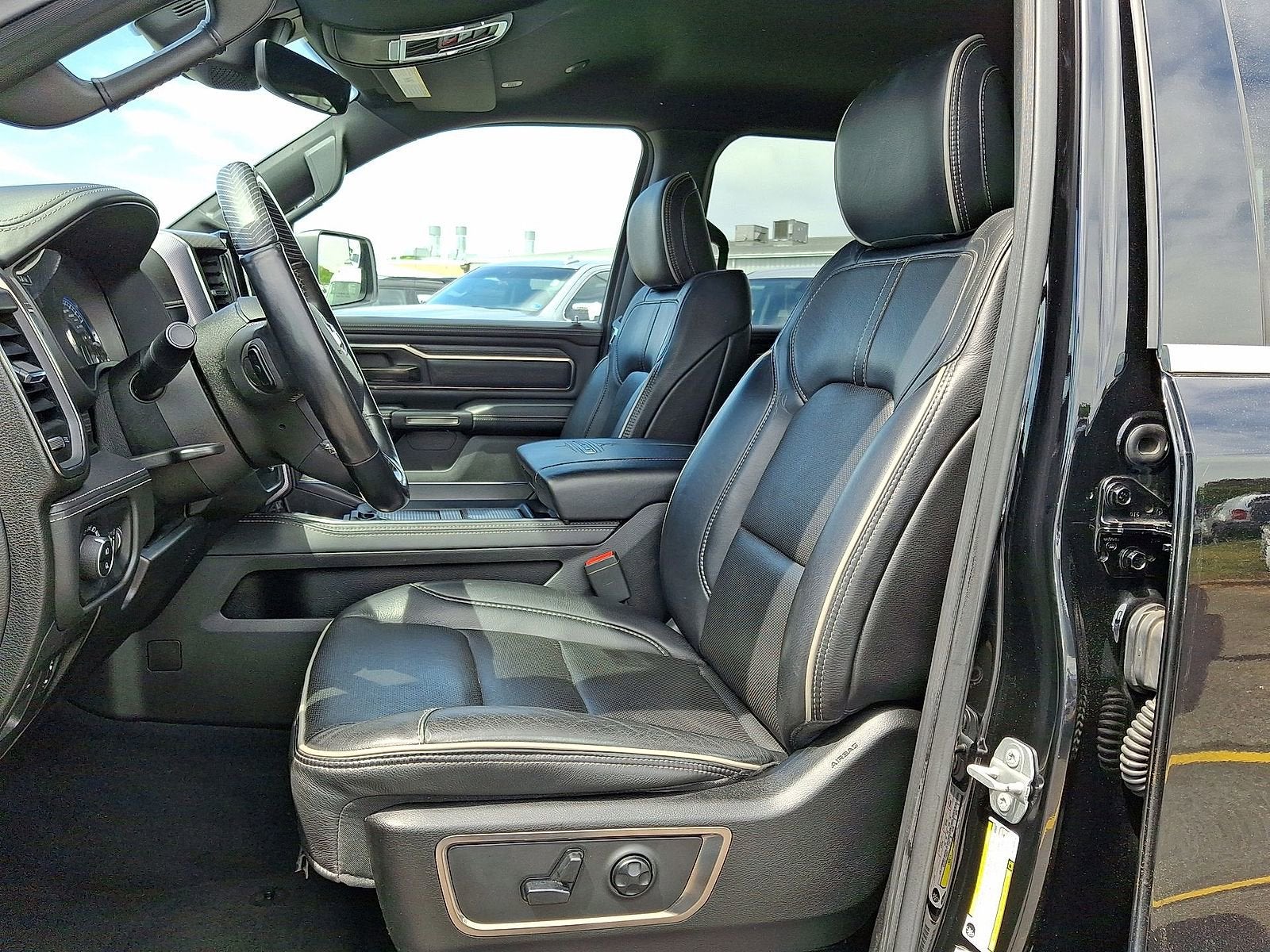 2019 RAM 1500 Limited Crew Cab 4x4 5'7" Box