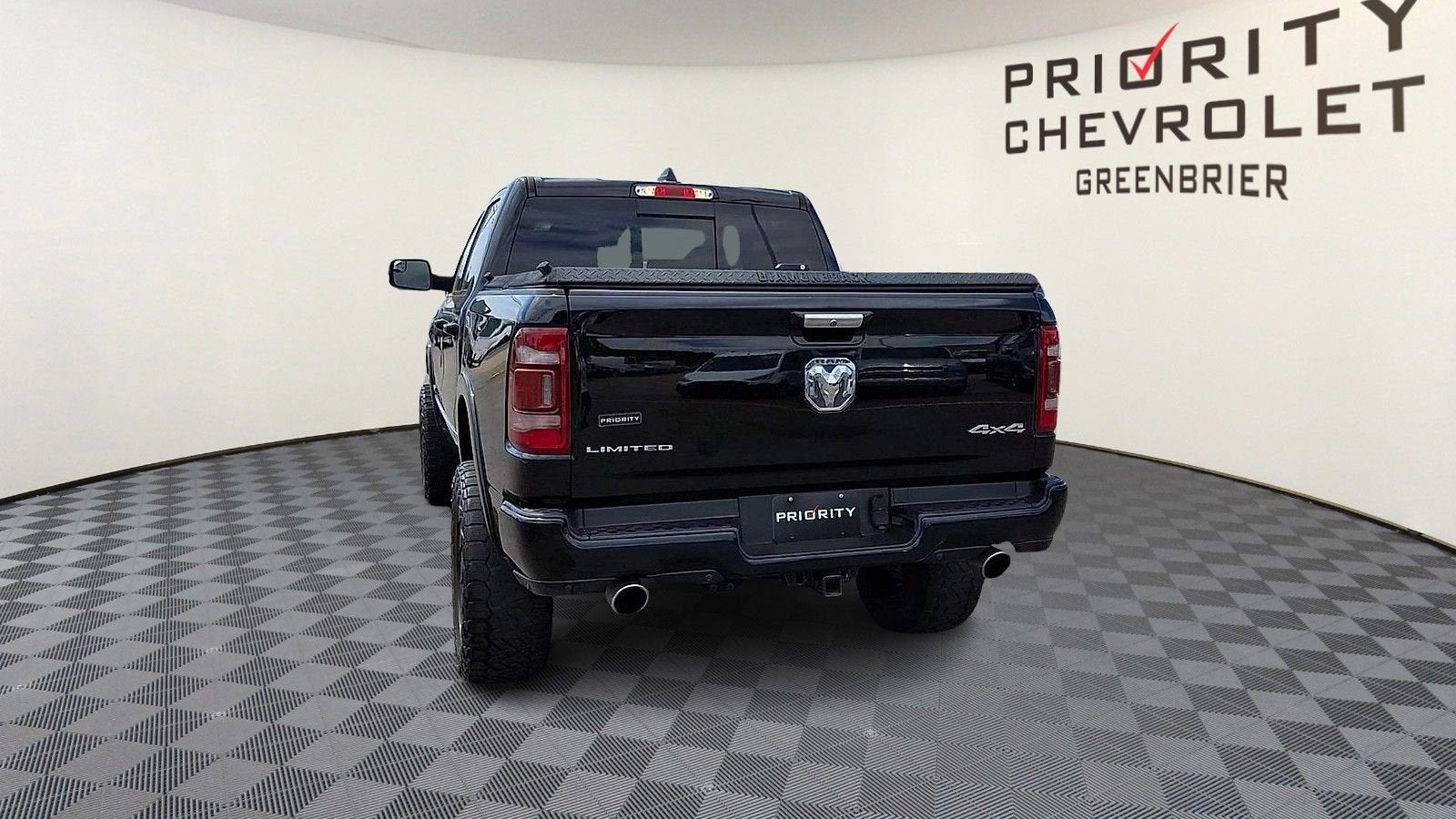 2019 RAM 1500 Limited Crew Cab 4x4 5'7" Box