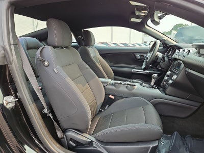 2015 Ford Mustang V6