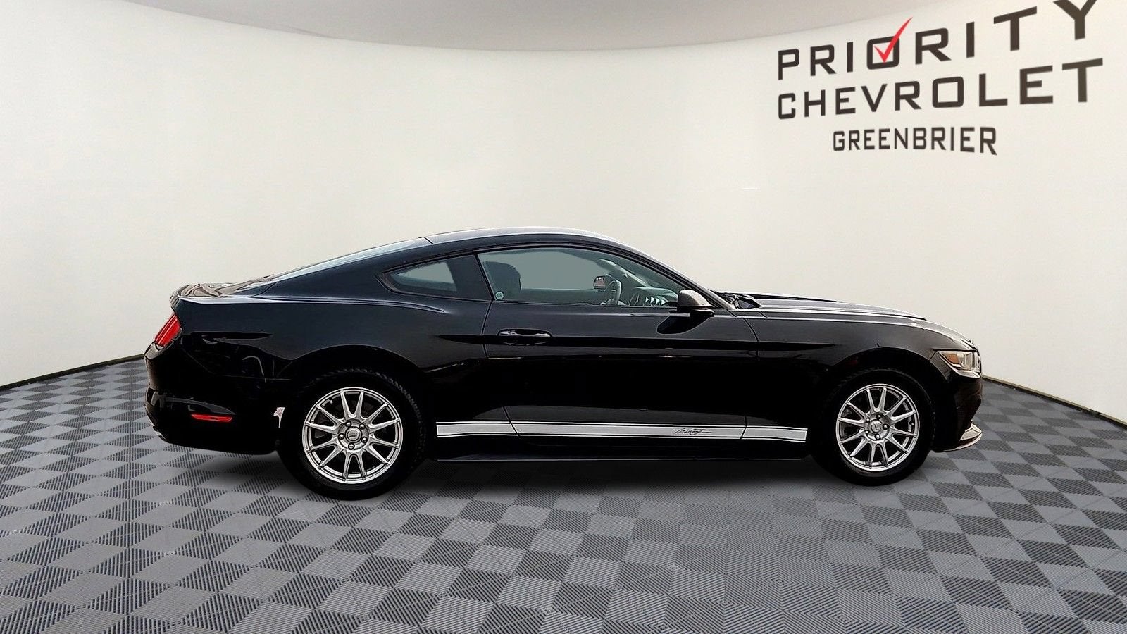 2015 Ford Mustang V6