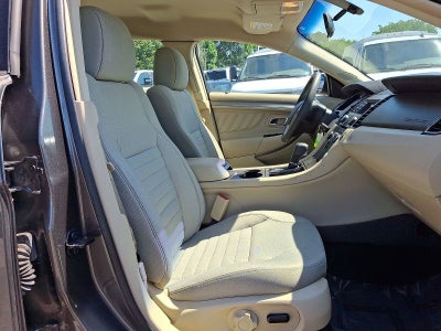 2018 Ford Taurus SE