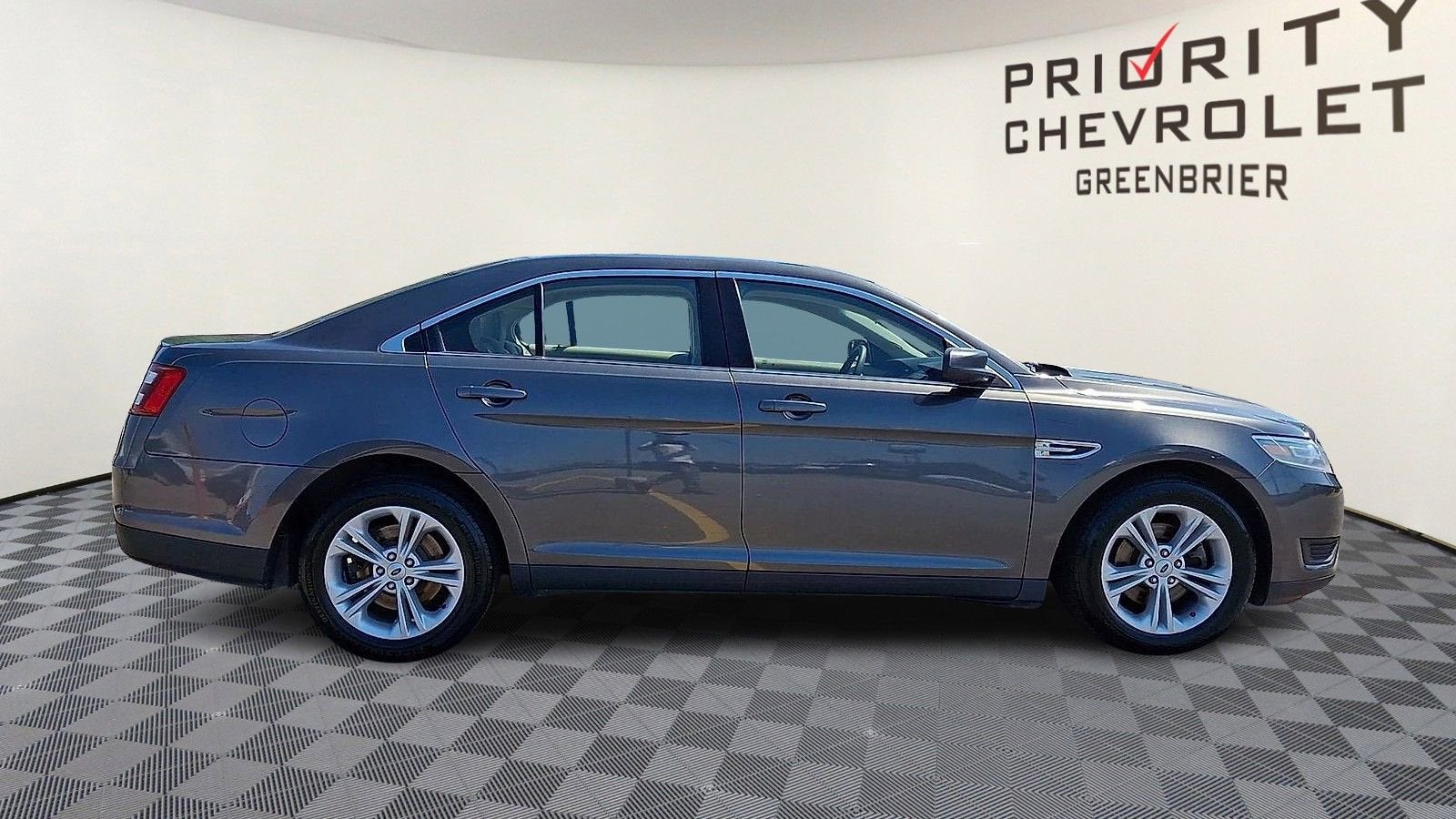 2018 Ford Taurus SE