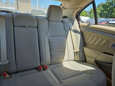 2018 Ford Taurus SE