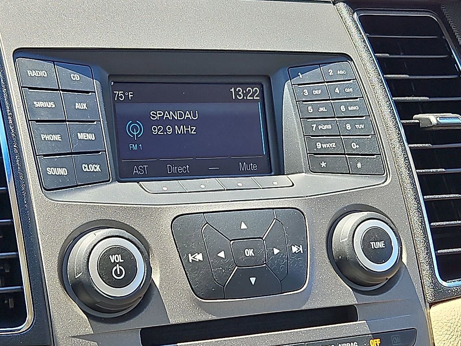 2018 Ford Taurus SE