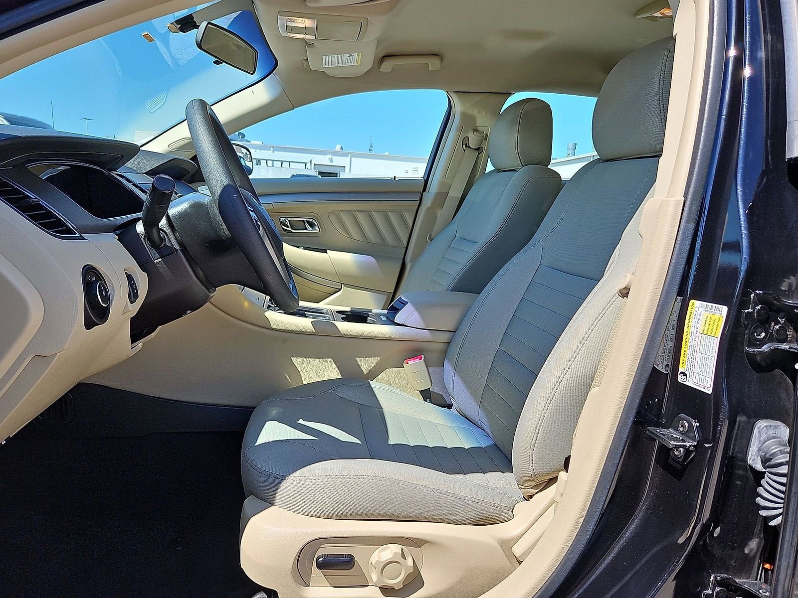 2018 Ford Taurus SE