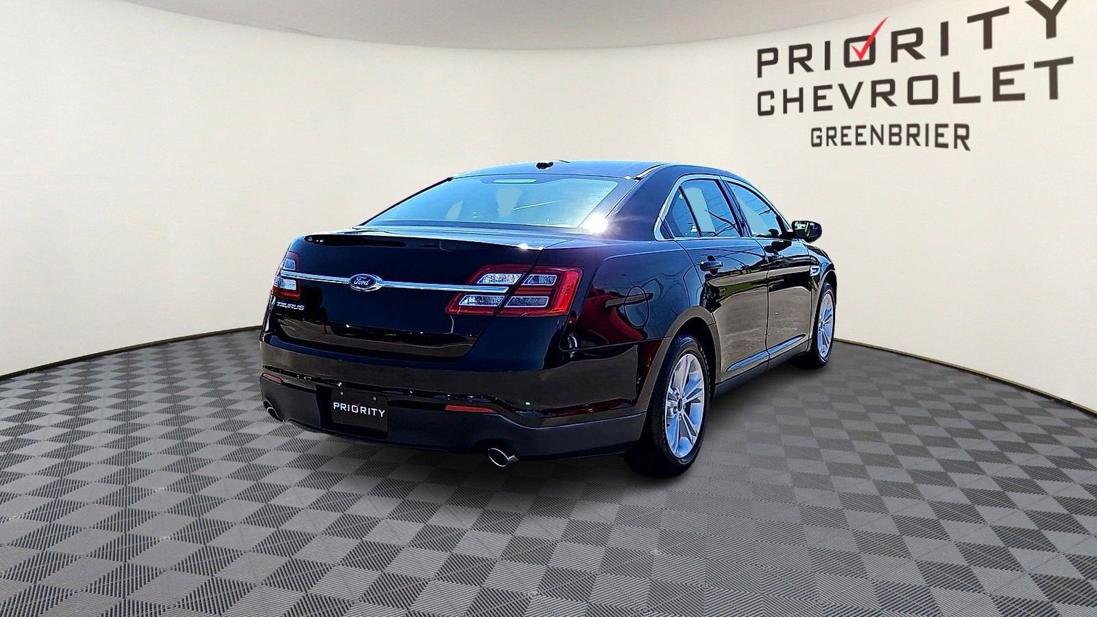 2018 Ford Taurus SE