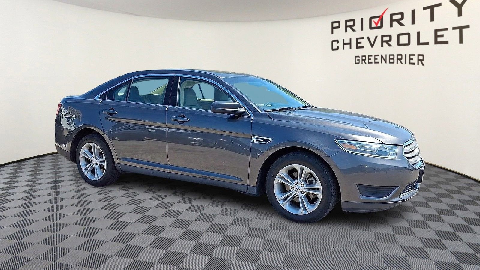 2018 Ford Taurus SE