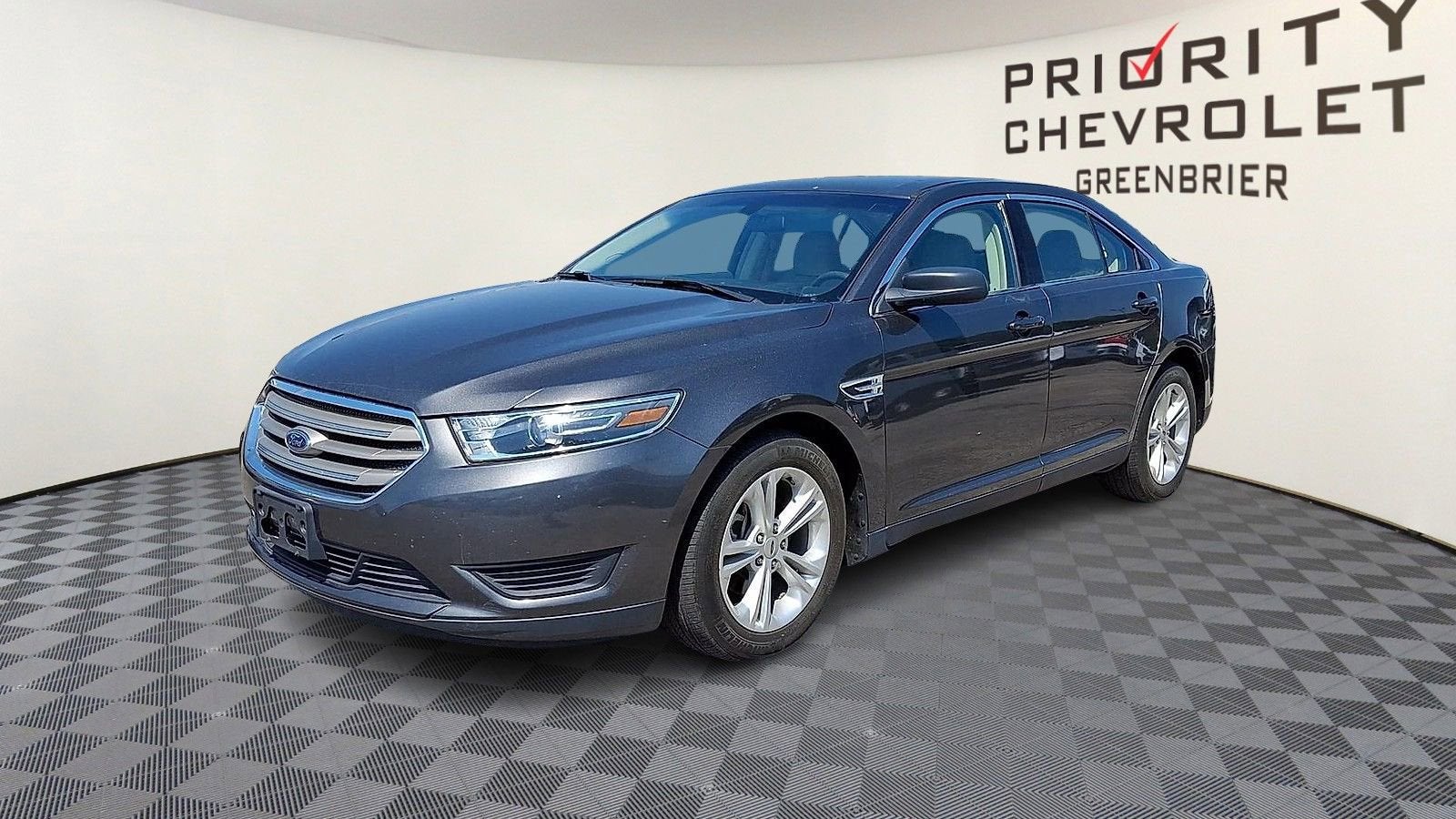 2018 Ford Taurus SE