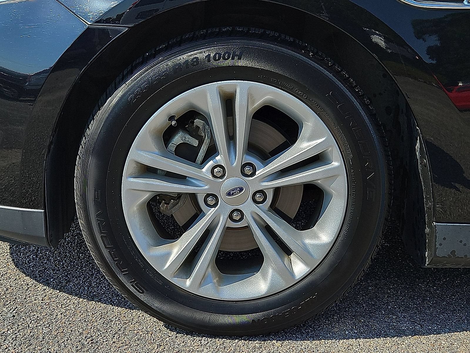 2018 Ford Taurus SE