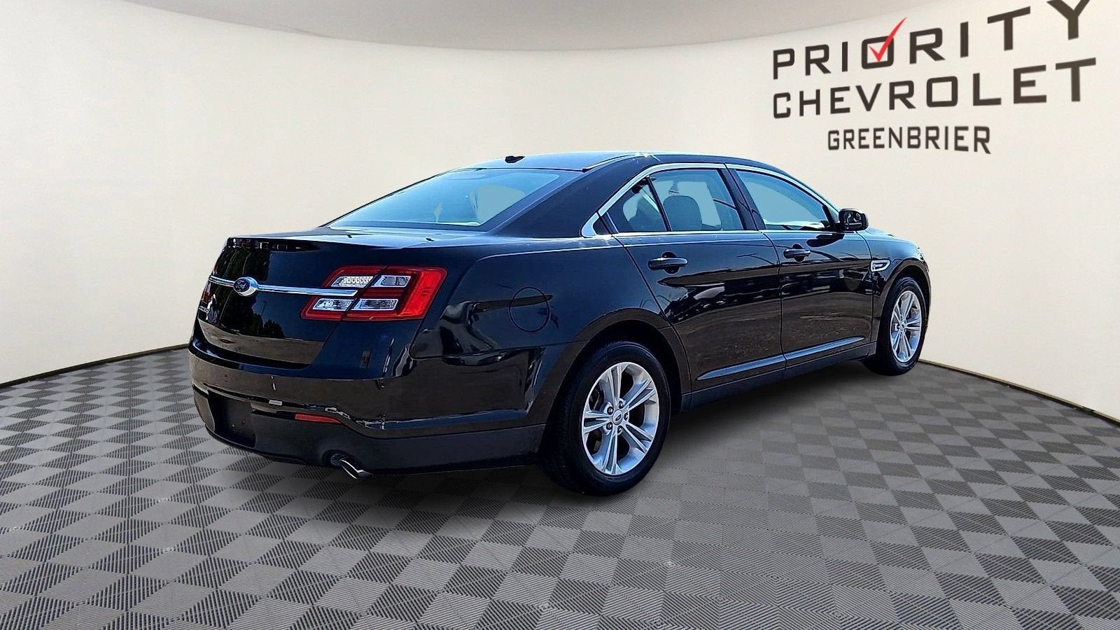 2018 Ford Taurus SE