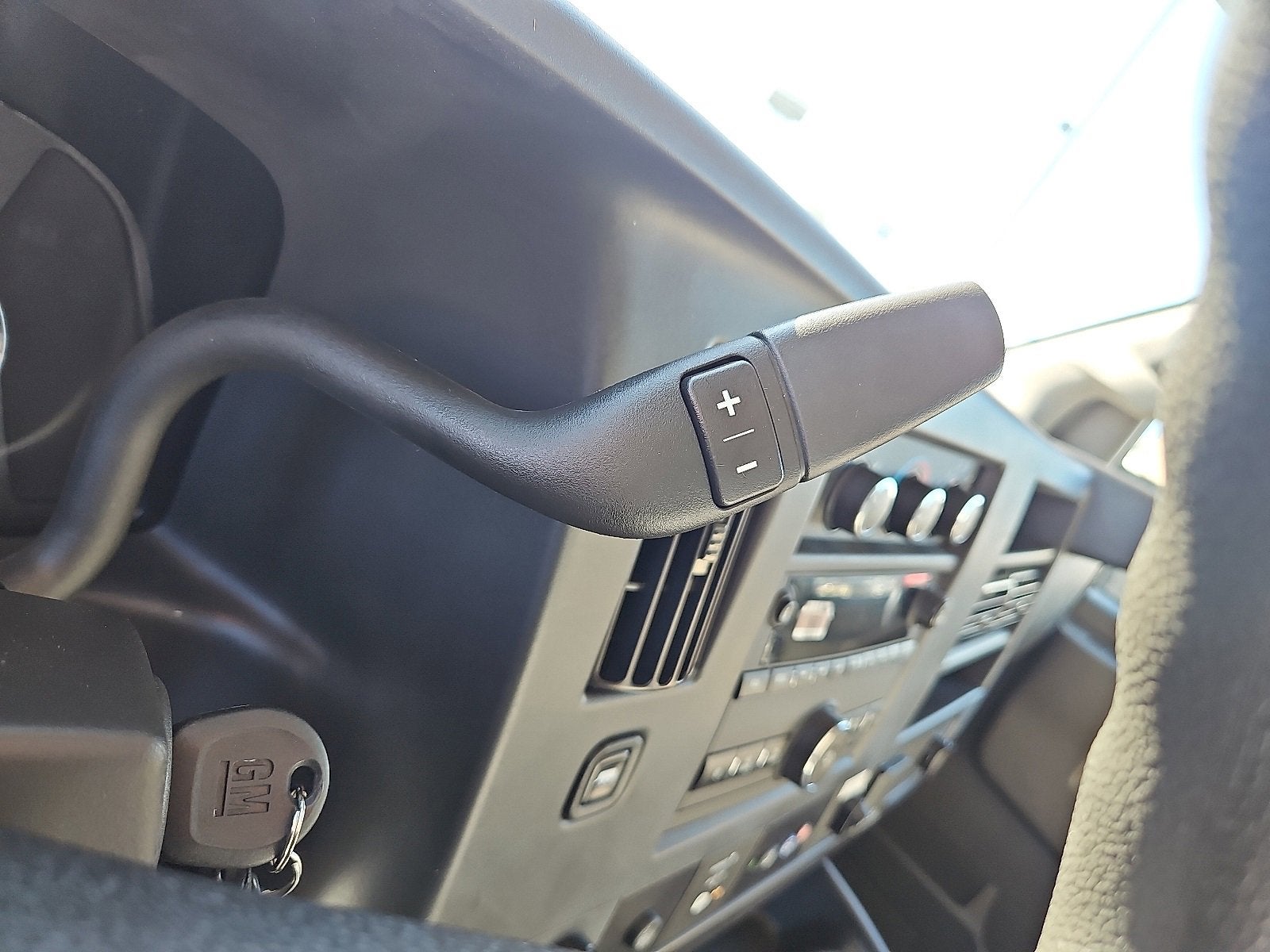 2024 Chevrolet Express Cutaway 3500 1WT