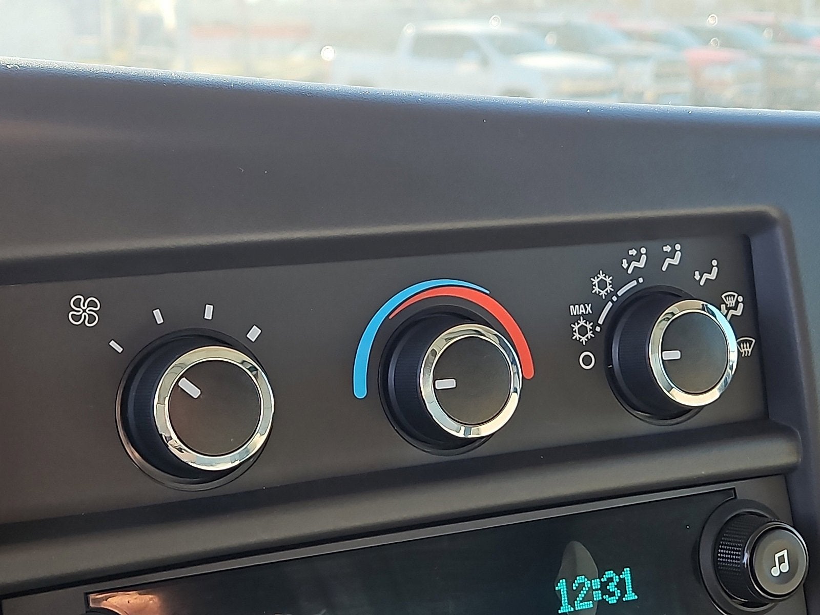 2024 Chevrolet Express Cutaway 3500 1WT