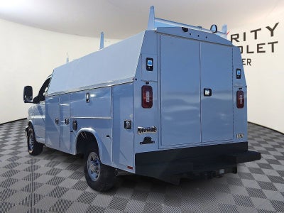 2024 Chevrolet Express Cutaway 3500 1WT