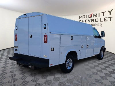 2024 Chevrolet Express Cutaway 3500 1WT
