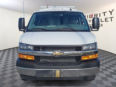 2024 Chevrolet Express Cutaway 3500 1WT