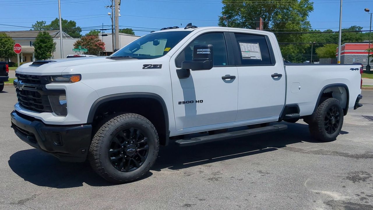 2025 Chevrolet Silverado 2500 HD Custom