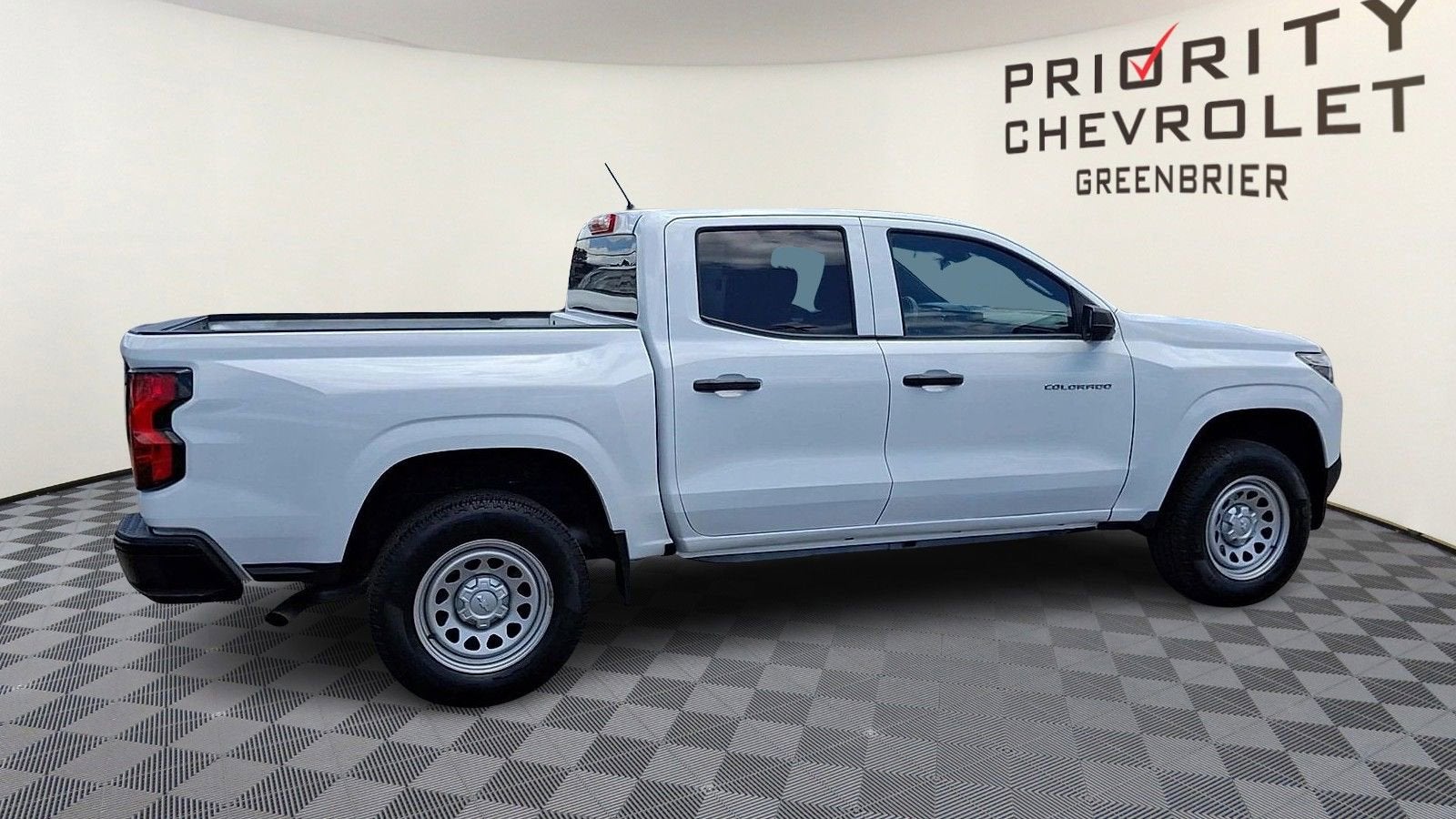 2024 Chevrolet Colorado WT