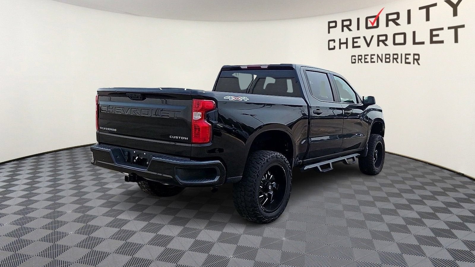 2022 Chevrolet Silverado 1500 Custom