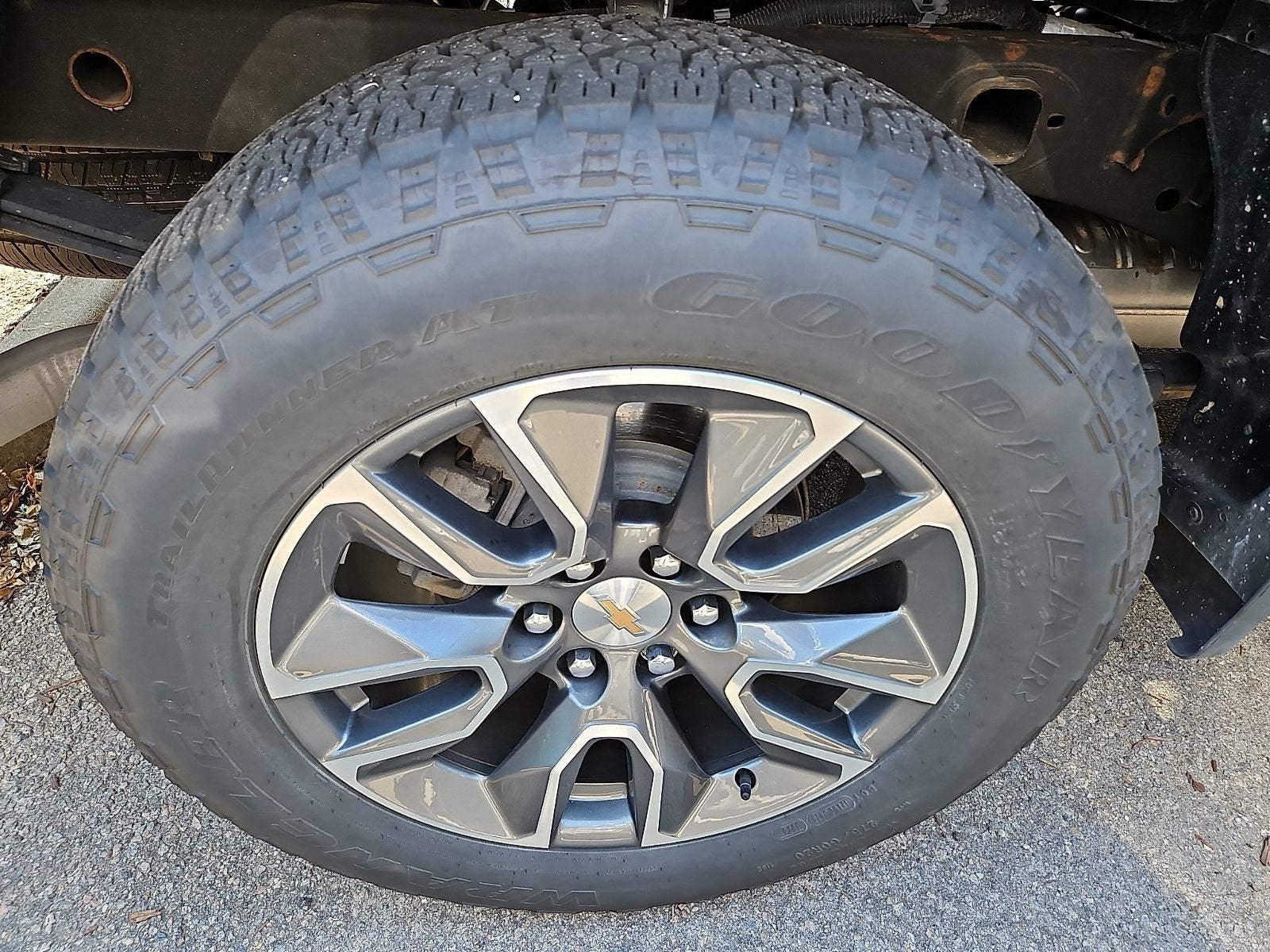 2025 Chevrolet Silverado 1500 LT (2FL)