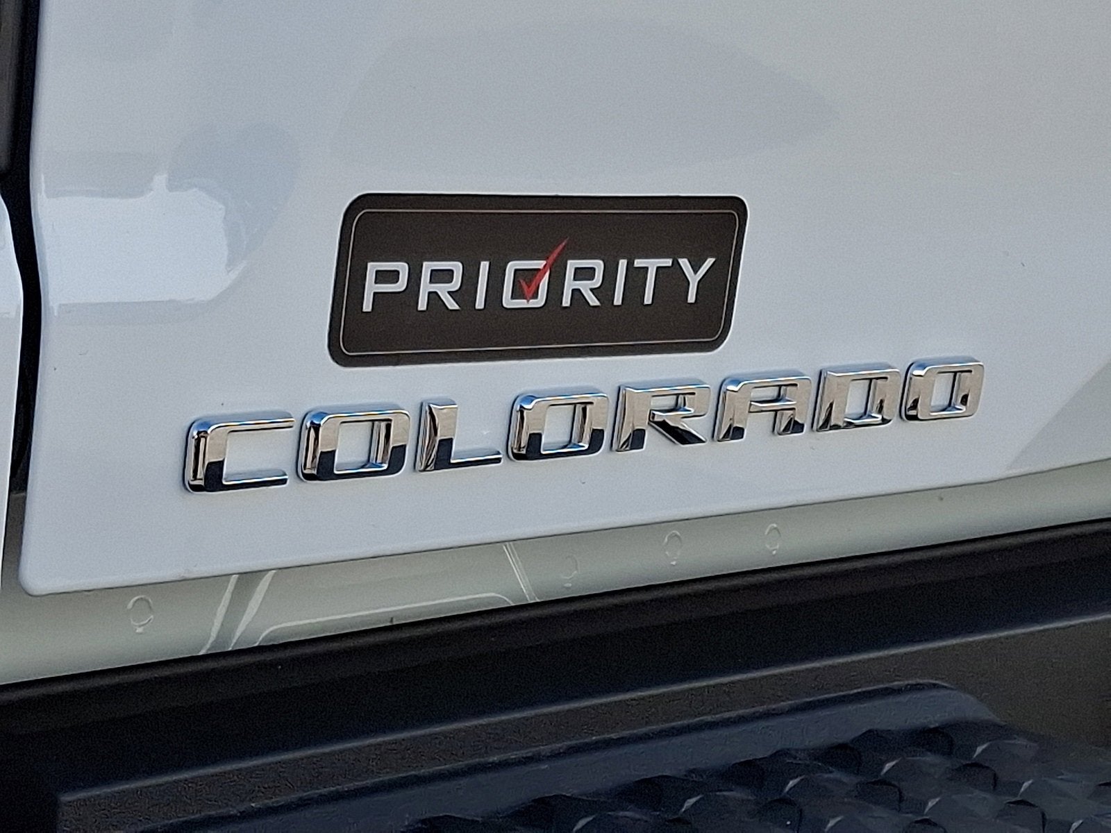 2025 Chevrolet Colorado WT/LT