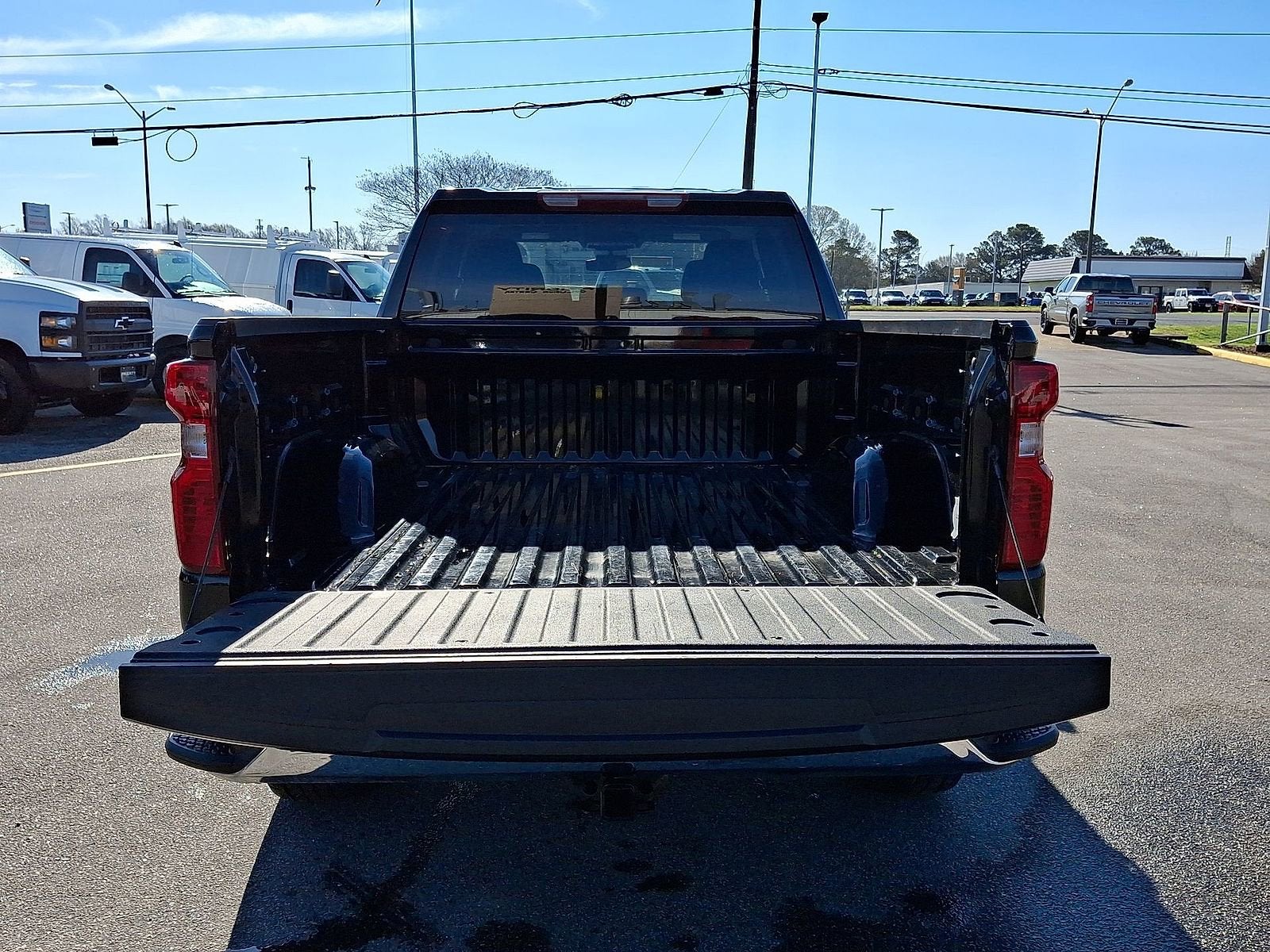 2023 Chevrolet Silverado 1500 LT (2FL)
