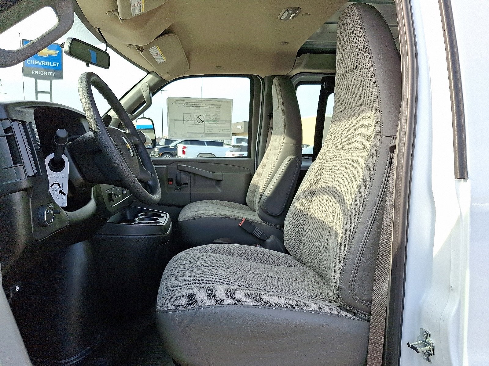 2025 Chevrolet Express Cargo 2500 WT