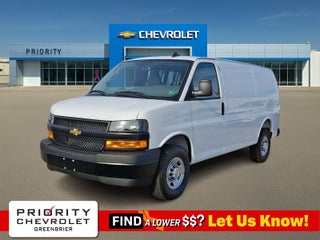 2025 Chevrolet Express Cargo WT