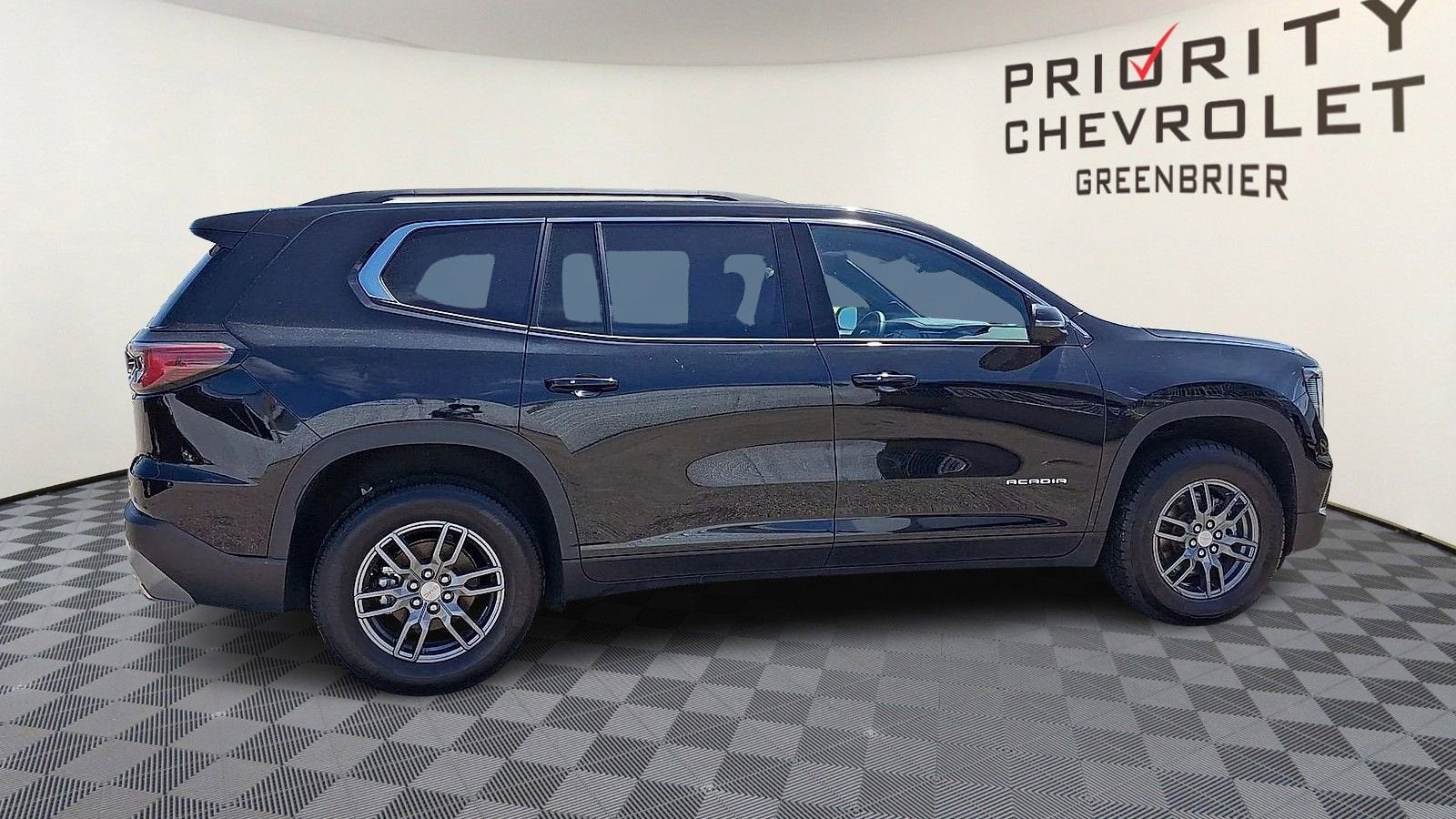 2025 GMC Acadia Elevation