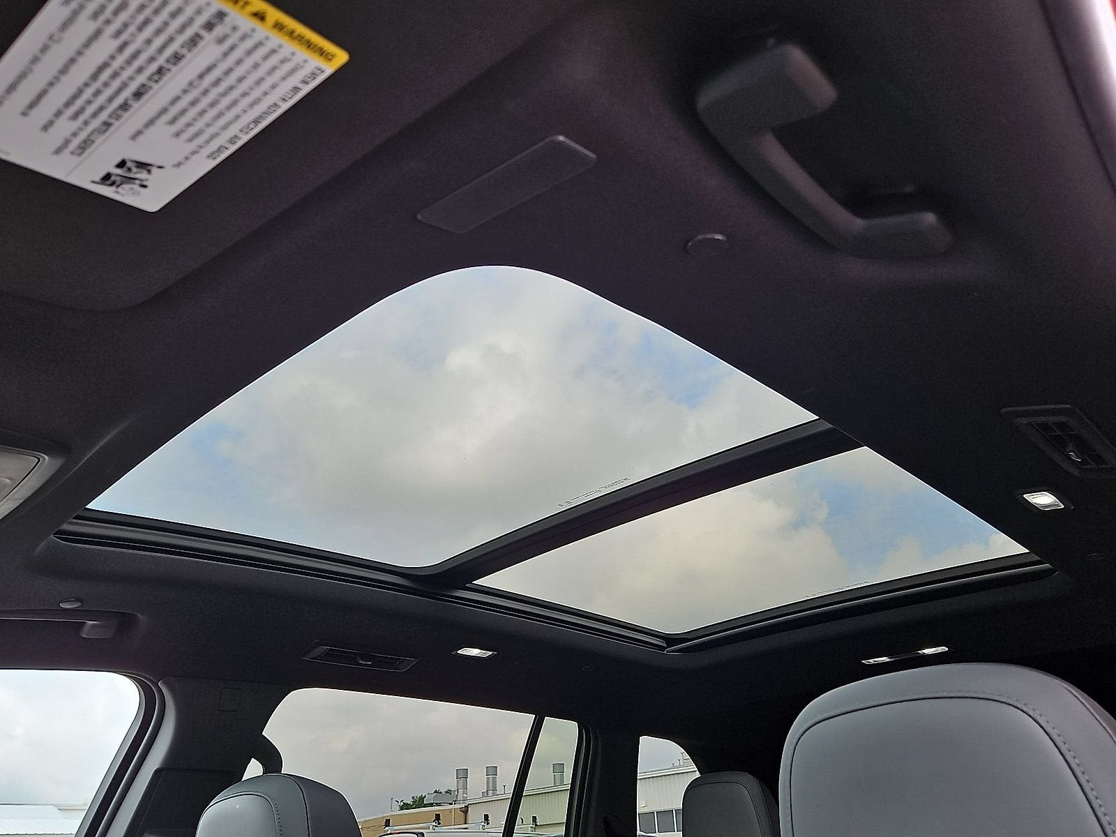 2024 GMC Acadia AT4