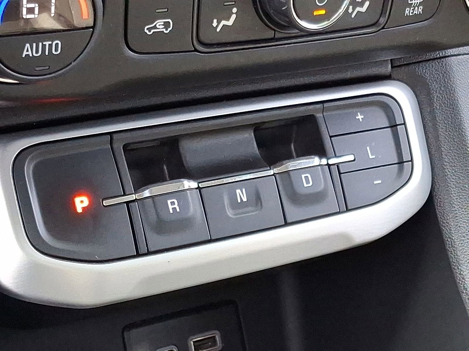 2020 GMC Acadia SLE