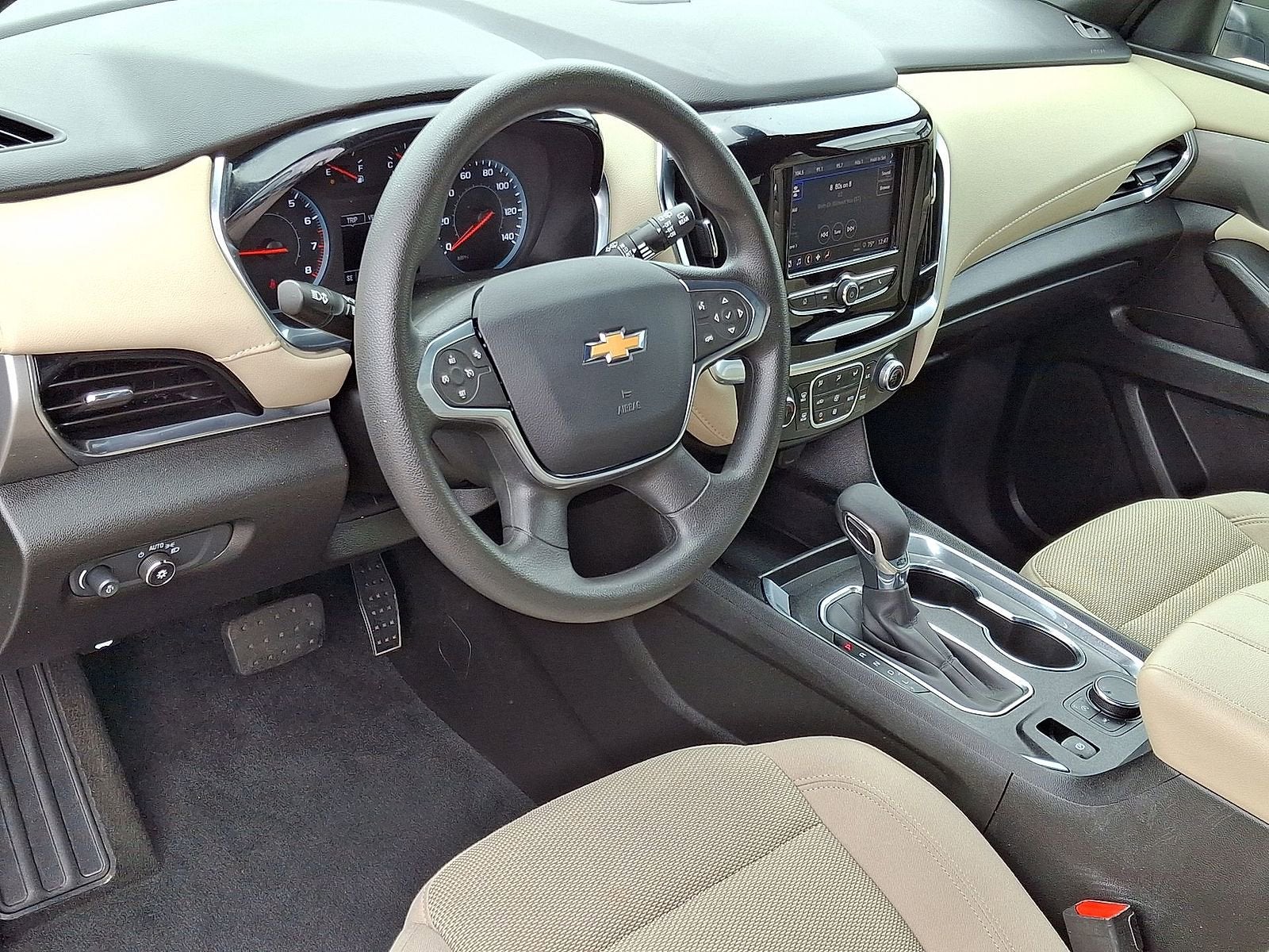 2023 Chevrolet Traverse LS