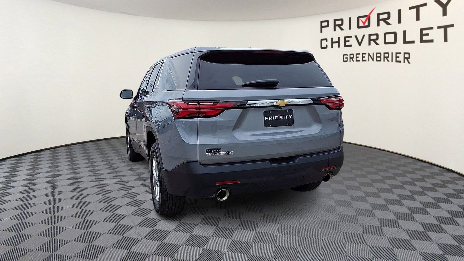 2023 Chevrolet Traverse LS