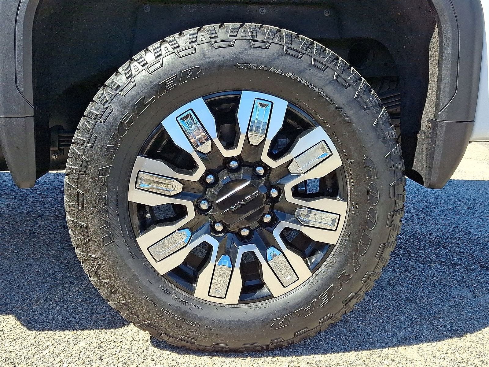 2025 GMC Sierra 2500 HD Denali