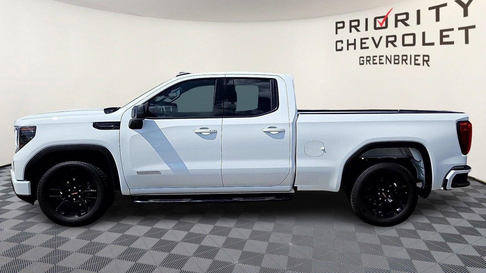 2023 GMC Sierra 1500 Elevation