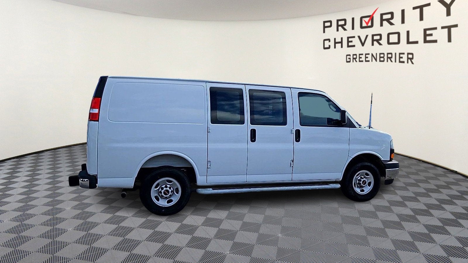 2025 GMC Savana Cargo Work Van