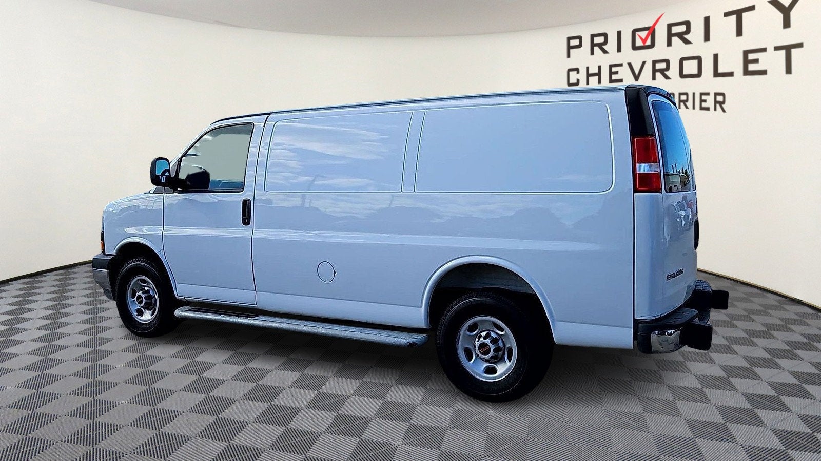 2025 GMC Savana Cargo Work Van