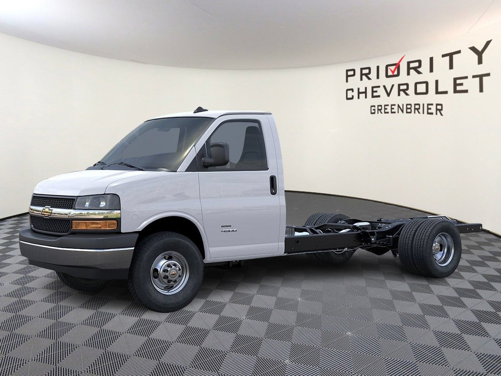 2025 Chevrolet Express Cutaway 4500 2WT