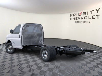 2025 Chevrolet Express Cutaway 4500 2WT