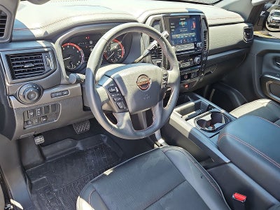2024 Nissan TITAN Crew Cab PRO-4X 4x4