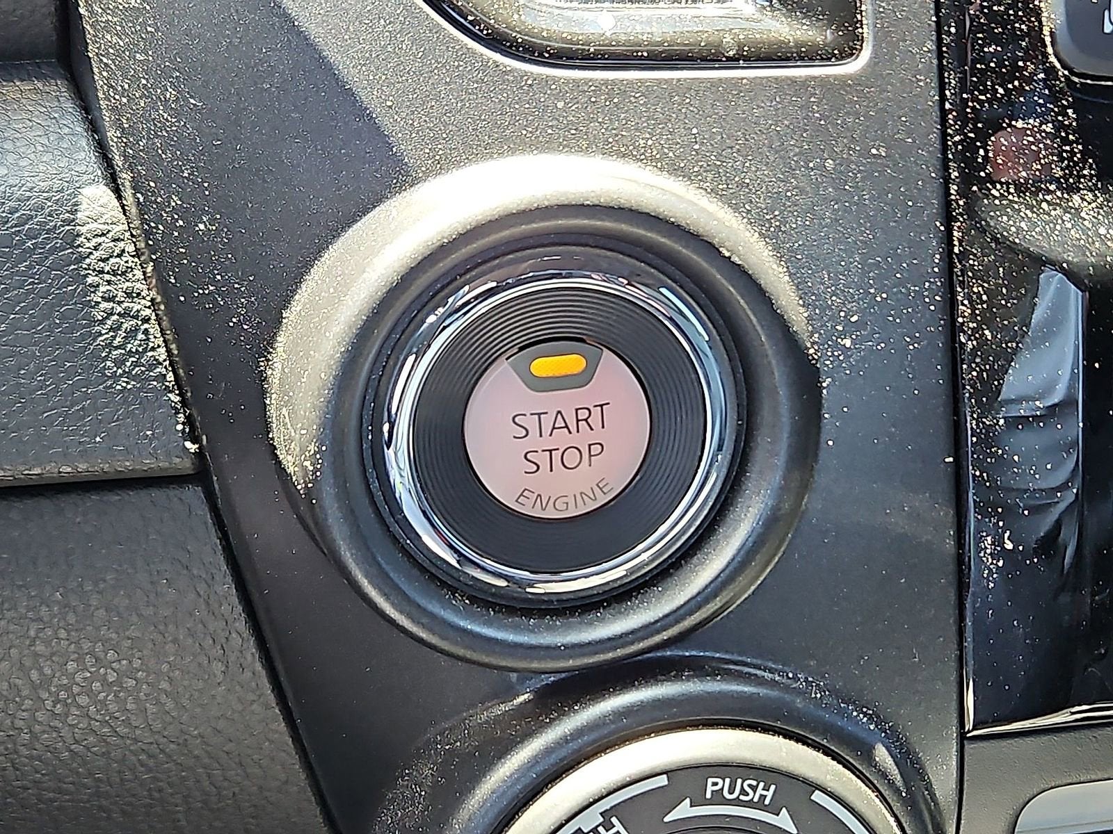 2024 Nissan TITAN Crew Cab PRO-4X 4x4