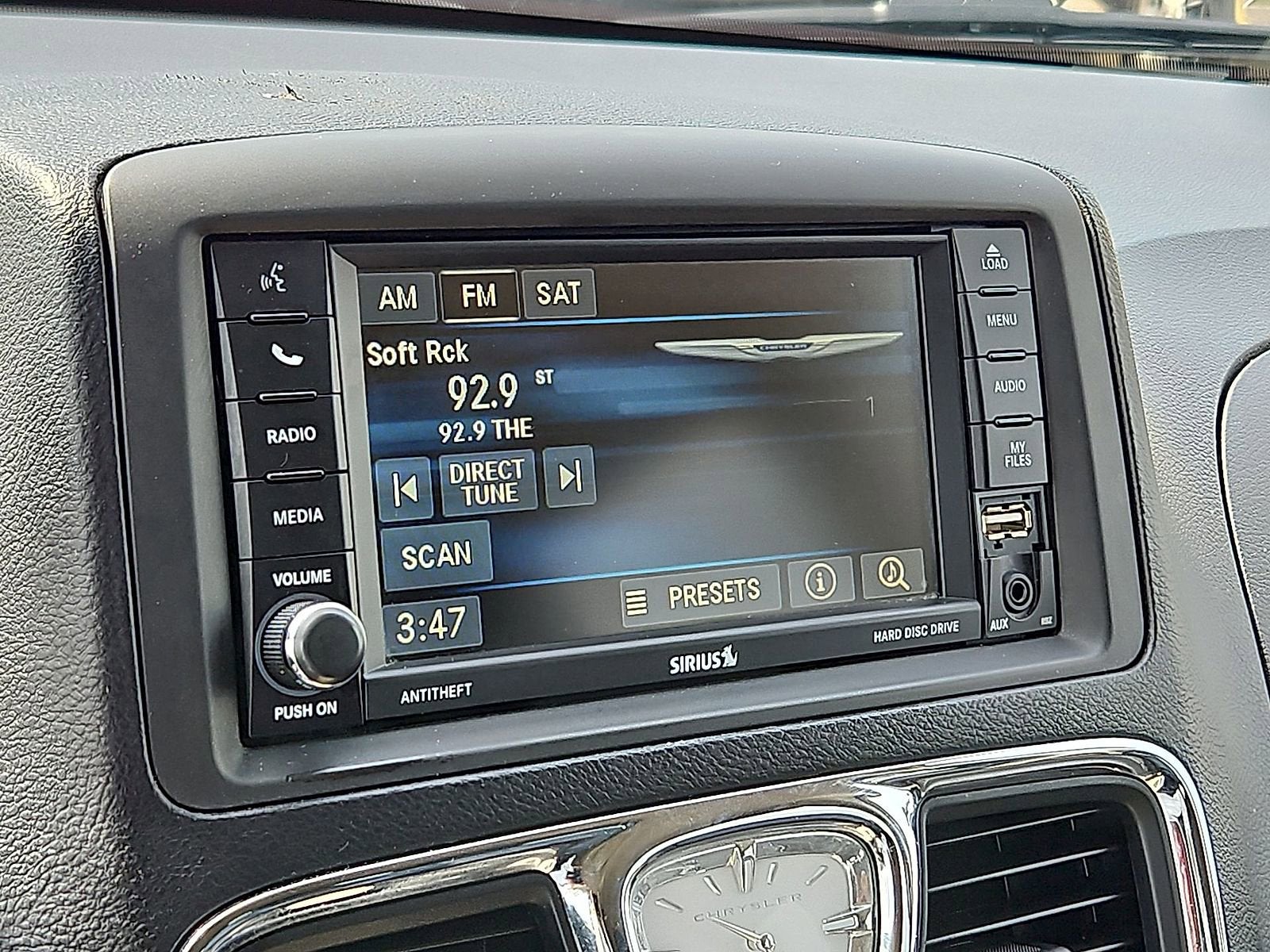 2014 Chrysler Town & Country Touring