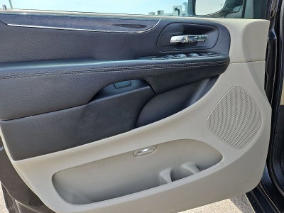 2014 Chrysler Town & Country Touring