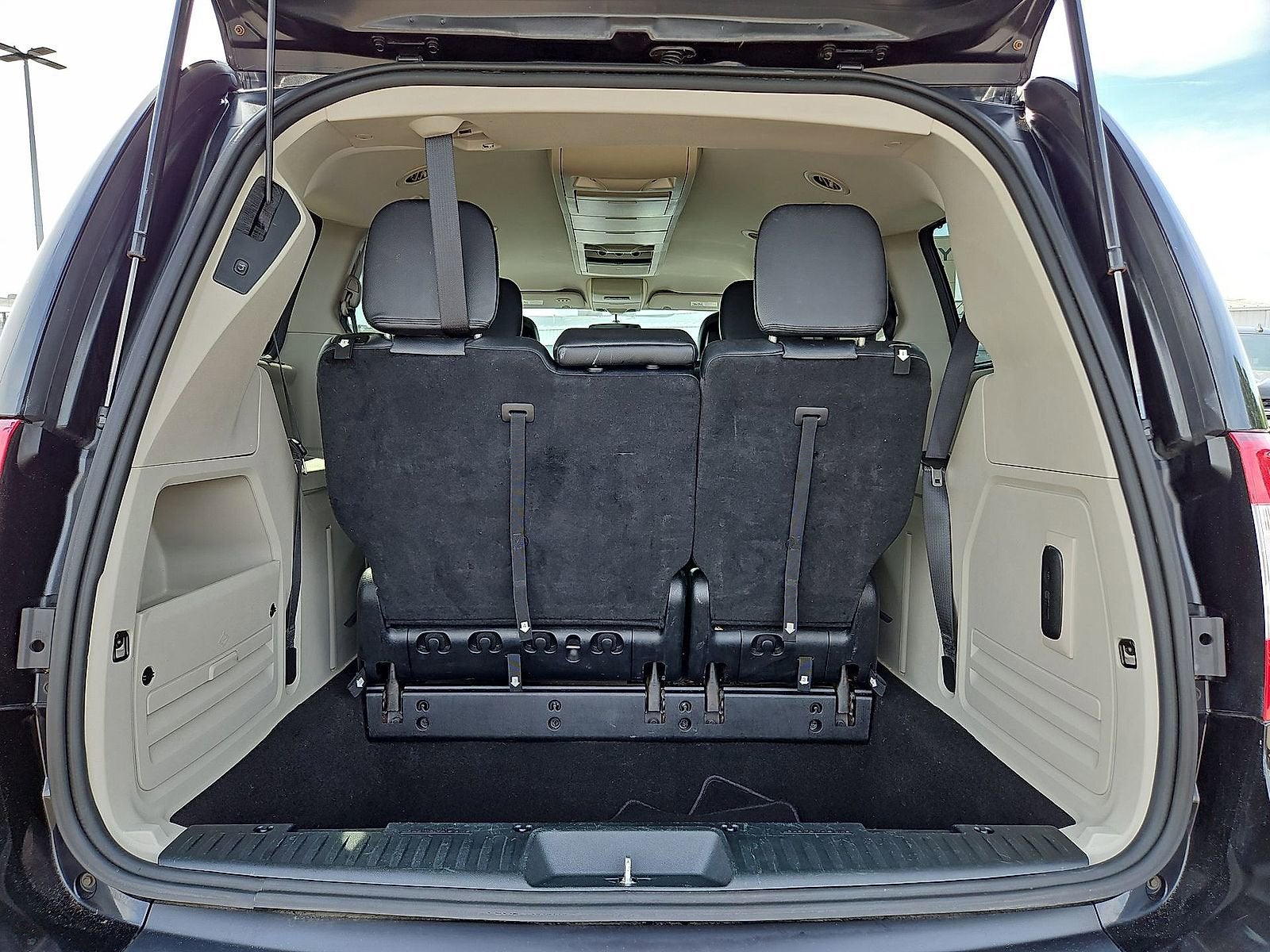 2014 Chrysler Town & Country Touring