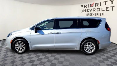 2024 Chrysler Voyager LX