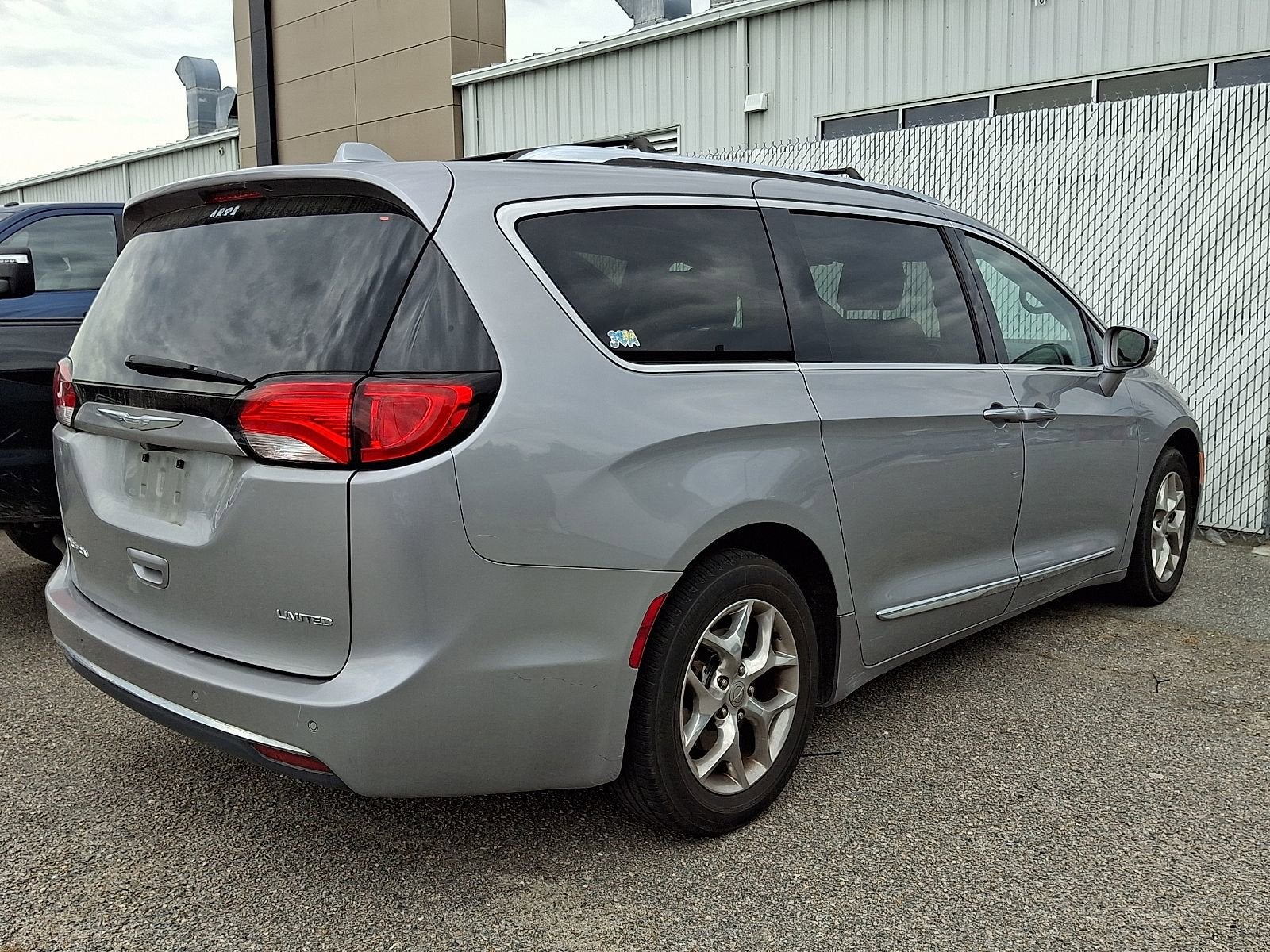 2017 Chrysler Pacifica Limited