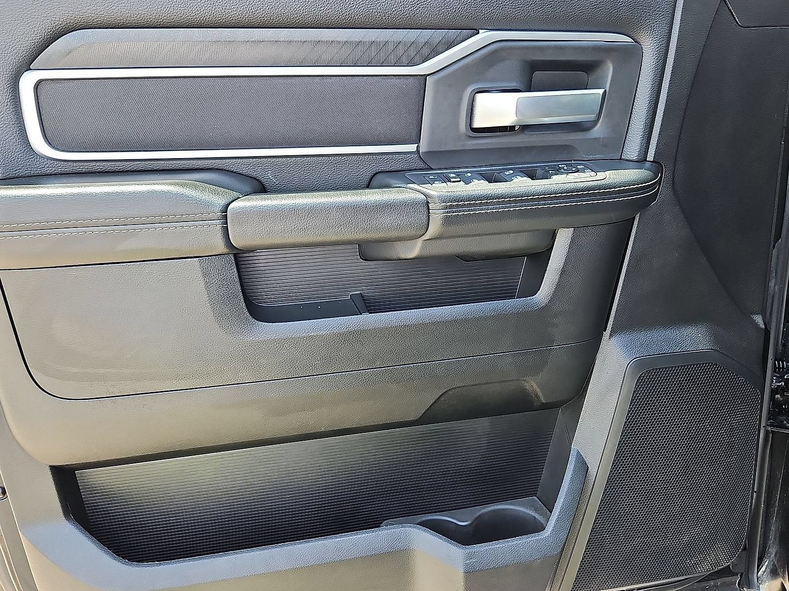 2025 RAM 2500 Big Horn Crew Cab 4x4 6'4" Box