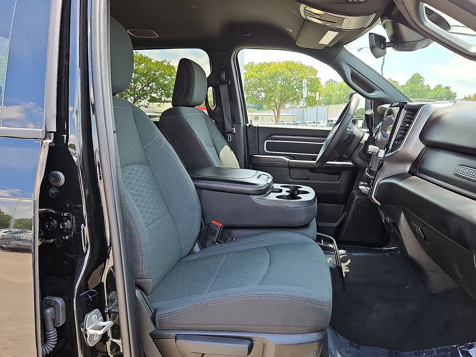 2025 RAM 2500 Big Horn Crew Cab 4x4 6'4" Box