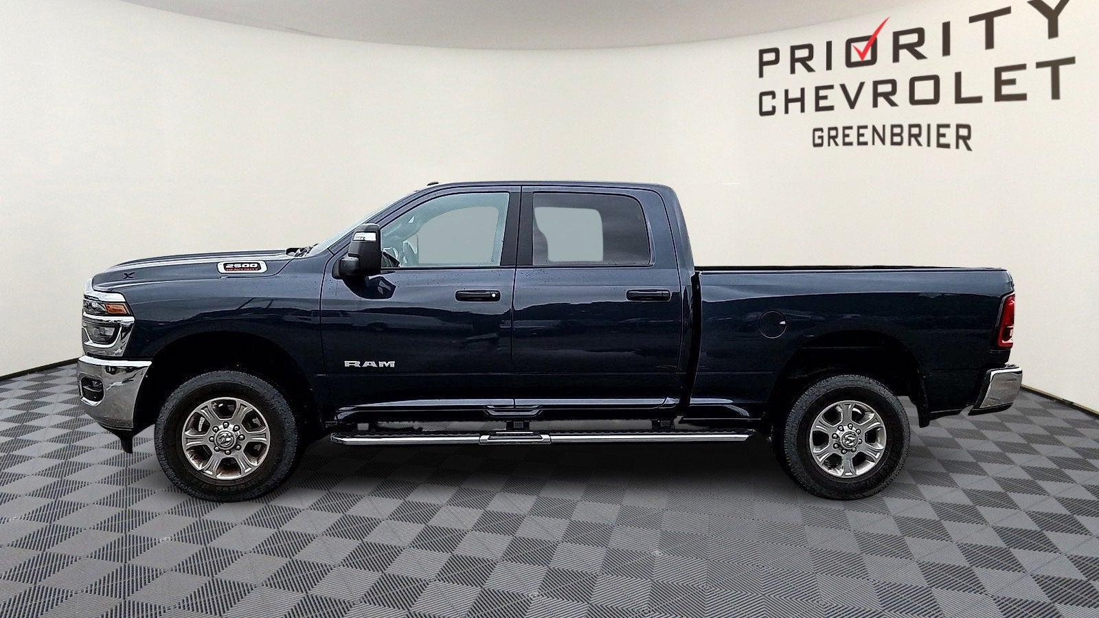 2025 RAM 2500 Big Horn Crew Cab 4x4 6'4" Box