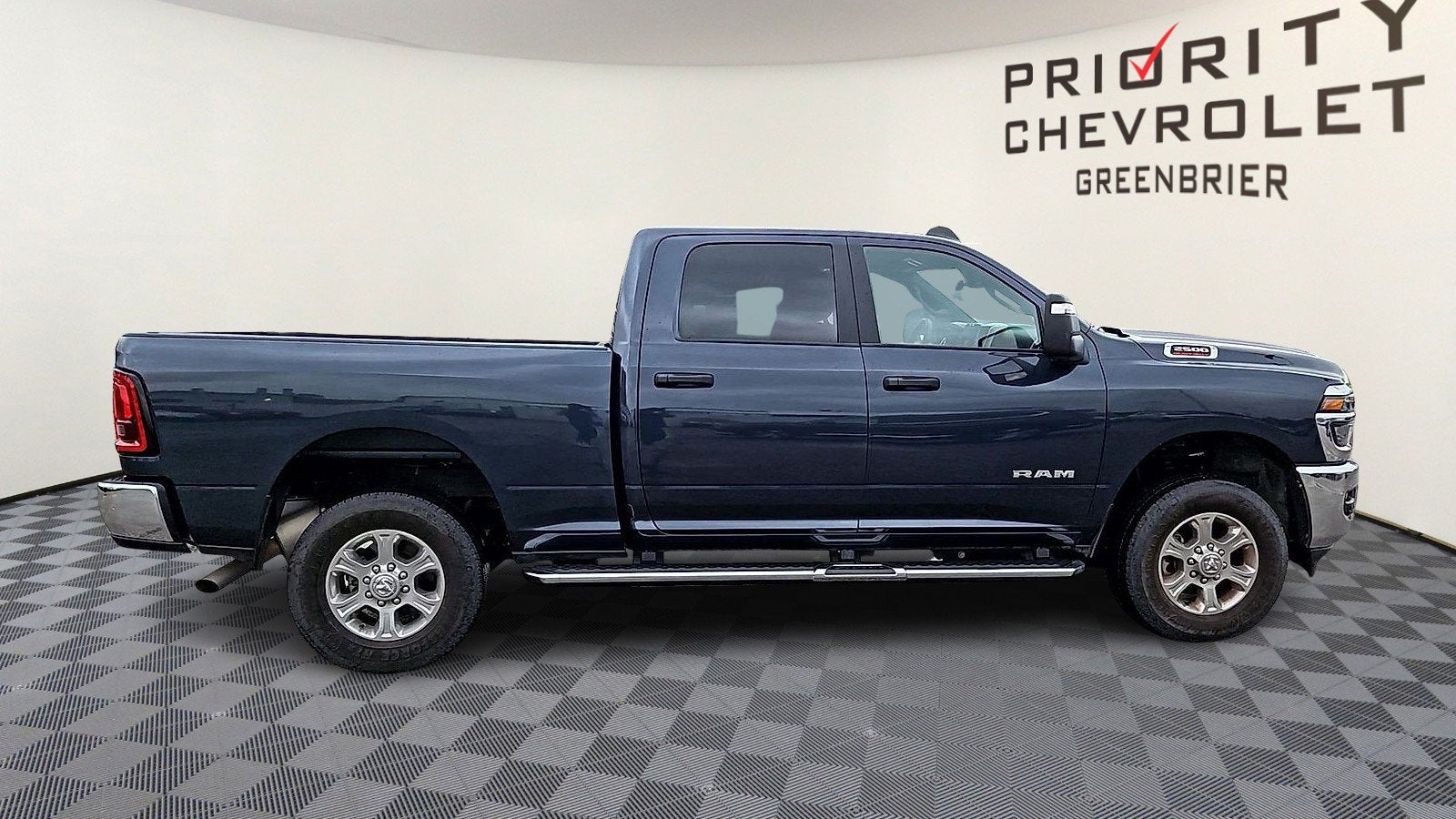 2025 RAM 2500 Big Horn Crew Cab 4x4 6'4" Box